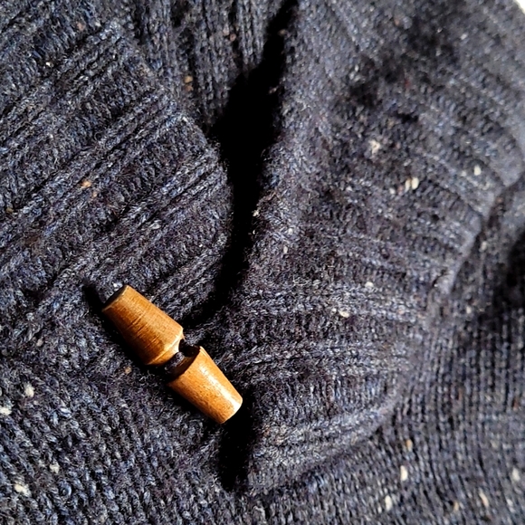 European Sweater - Picture 2 of 5